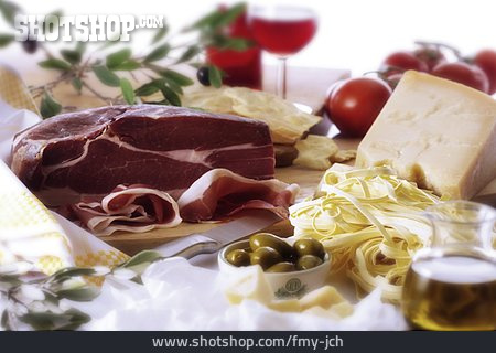 
                Zutaten, Italienische Küche, Italienische Lebensmittel                   