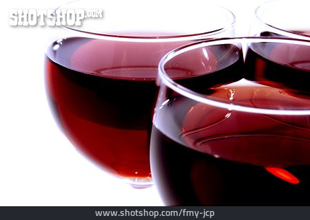 
                Rotwein, Rotweingläser                   