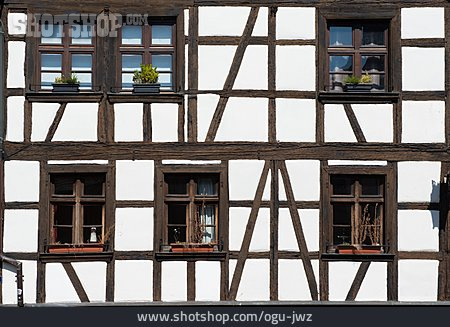 
                Fachwerkhaus, Straßburg                   