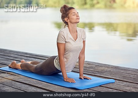 
                Yoga, Kobra                   