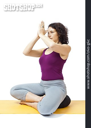 
                Schneidersitz, Meditieren, Hatha Yoga                   