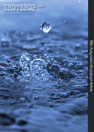 
                Wasser, Sprudeln, Wasserblasen                   
