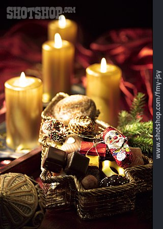 
                Weihnachten, Süßigkeiten, Weihnachtsteller, Adventszeit                   