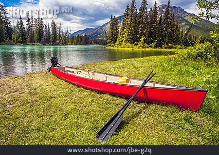 
                Kanu, Banff-nationalpark, Bow River                   
