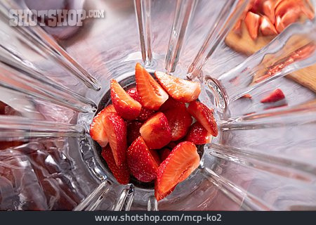 
                Erdbeershake, Zubereitung, Mixer                   