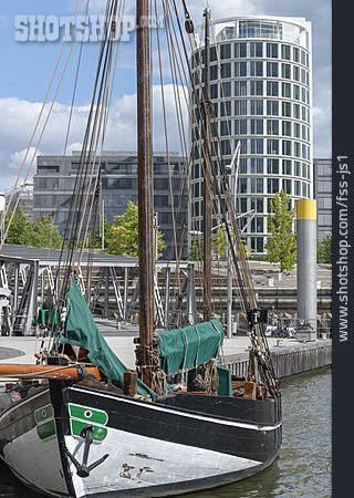
                Hamburg, Segelschiff                   