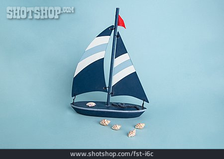 
                Segelboot, Plastikspielzeug                   