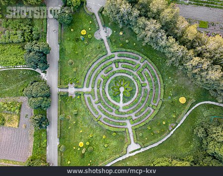 
                Labyrinth, Gartenanlage, Irrgarten                   