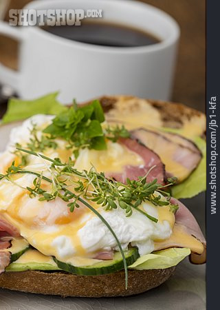 
                Frühstück, Eggs Benedict                   