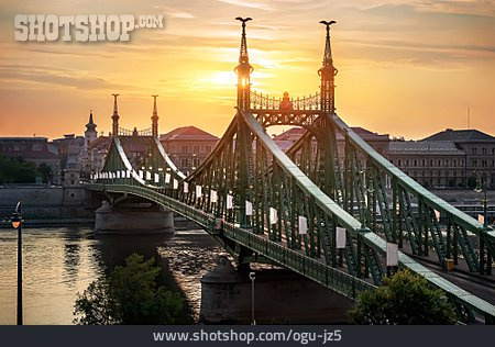 
                Brücke, Budapest, Freiheitsbrücke                   