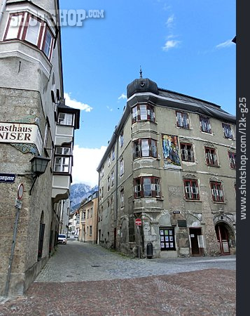 
                Hall In Tirol                   