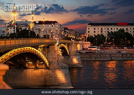 
                Budapest, Donaubrücke, Margaretenbrücke                   