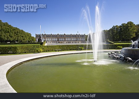 
                Springbrunnen, Neues Schloss Herrenchiemsee                   