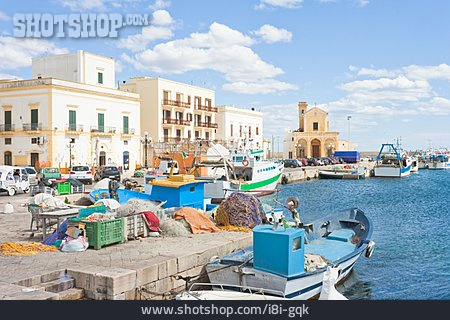 
                Hafenstadt, Apulien, Gallipoli                   