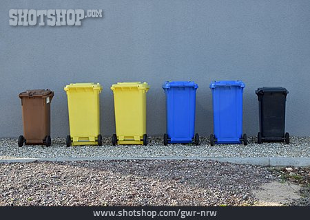 
                Mülltrennung, Mülltonnen                   