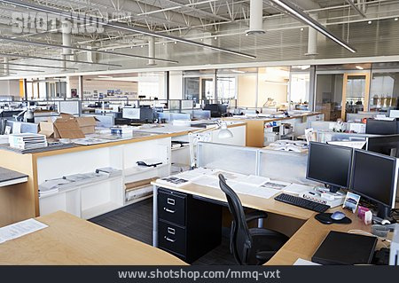 
                Büro, Großraumbüro, Computerarbeitsplatz                   