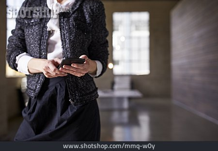 
                Geschäftsfrau, Smartphone                   