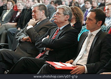 
                Joachim Gauck, Kurt Beck, Heiko Maas                   