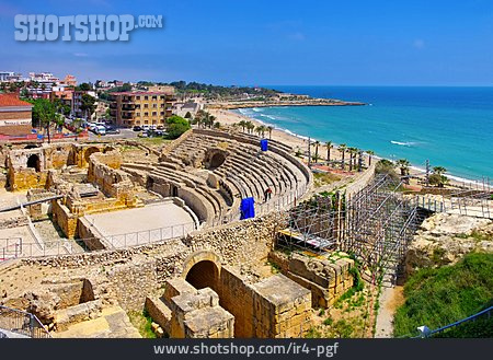
                Amphitheater, Tarragona                   