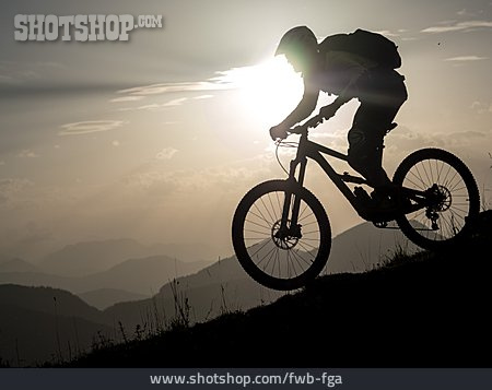 
                Extremsport, Silhouette, Mountainbikefahrer                   