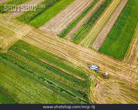 
                Landwirtschaft, Agrarwirtschaft, Landmaschine                   
