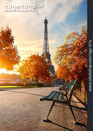 
                Abendsonne, Sitzbank, Paris, Eiffelturm                   