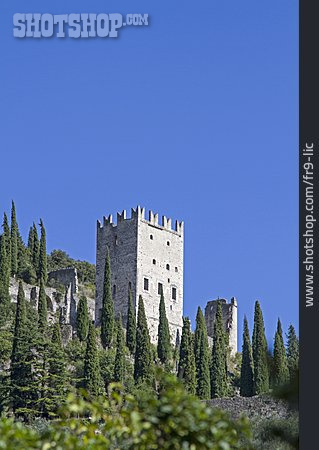 
                Castello Di Arco                   