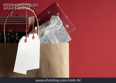 
                Etikett, Weihnachtsgeschenk, Geschenktüte                   