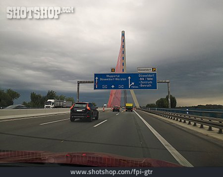 
                Autobahn, Fleher Brücke, A 46                   