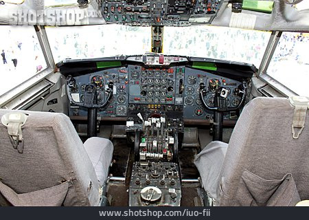 
                Cockpit, Fluginstrumente                   