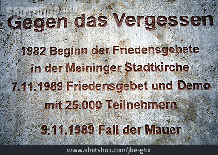 
                Gedenktafel, Meiningen, Gegen Das Vergessen                   