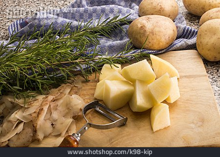 
                Kartoffeln, Zutaten, Geschält                   