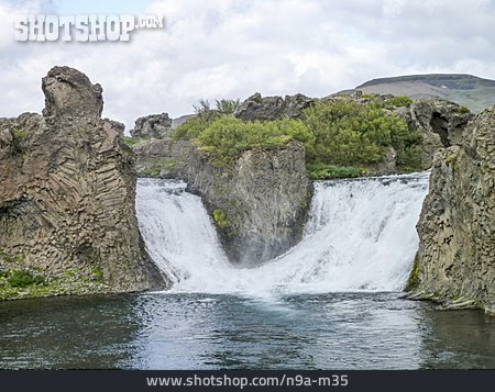 
                Wasserfall, Hjalparfoss                   
