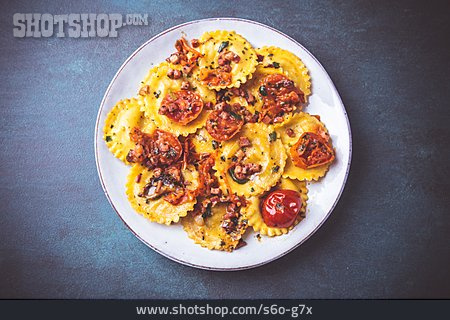 
                Ravioli, Italienische Küche, Mittagessen                   