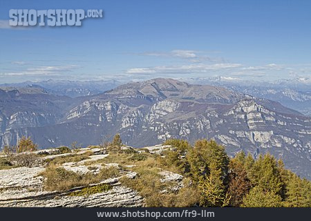 
                Lessinische Berge, Monte Castelberto                   
