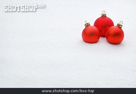 
                Schnee, Christbaumkugeln, Weihnachtlich                   