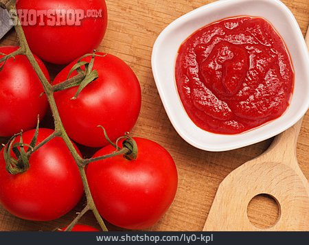 
                Tomatenmark                   