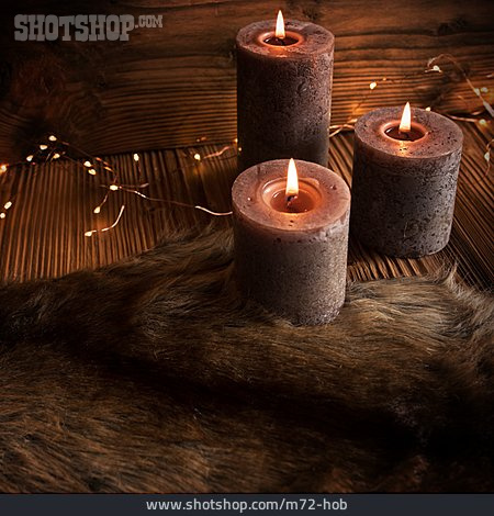 
                Winterzeit, Kerzenlicht                   