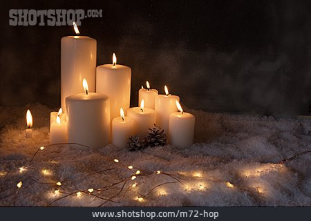 
                Kerzenlicht, Winterlich, Adventszeit                   