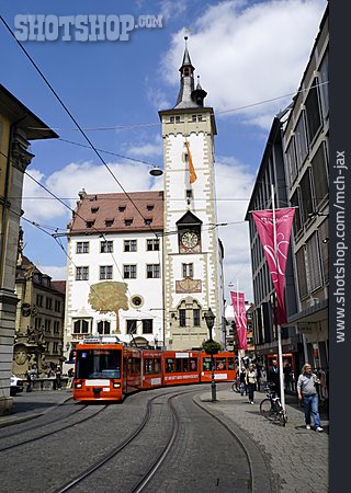 
                Rathaus, Straßenbahn, Würzburg                   