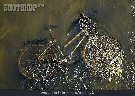 
                Fahrrad, Wasserverschmutzung                   