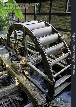 
                Wasserrad, Holxer Wassermühle                   