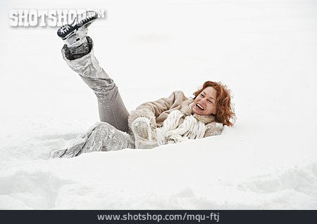 
                Frau, Schnee, Spaß                   
