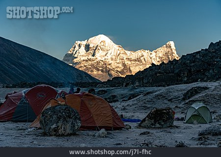 
                Camping, Bergwanderung, Bhutan                   