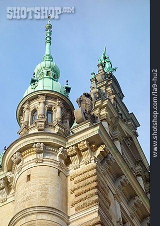 
                Hamburger Rathaus                   