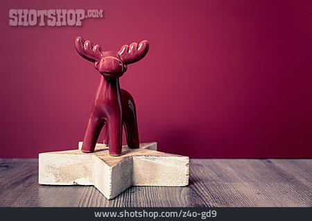 
                Ceramic Figure, Reindeer                   