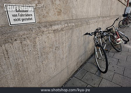 
                Anlehnen, Verboten, Fahrräder                   