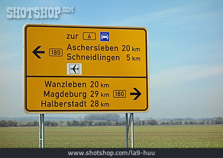 
                Verkehrsschild, Straßenschild, Bundesstraße                   