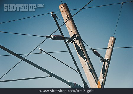 
                Strommast, Stromleitung                   