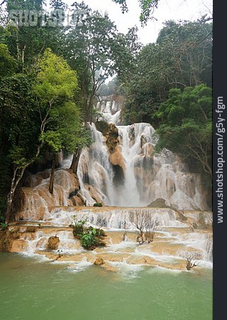 
                Wasserfall, Kuang Si                   